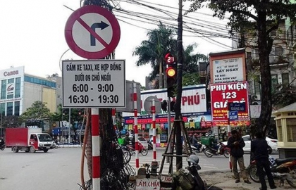 Hà Nội kiến nghị cấm xe Uber, Grab trên 11 tuyến phố