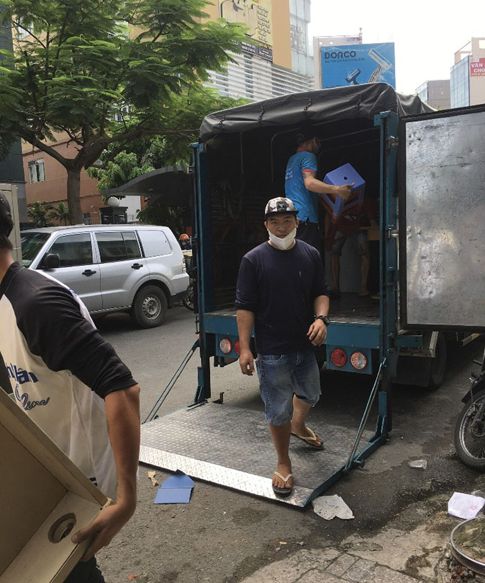 Dịch vụ taxi tải chuyển nhà trọn gói TPHCM tại Thành Tâm
