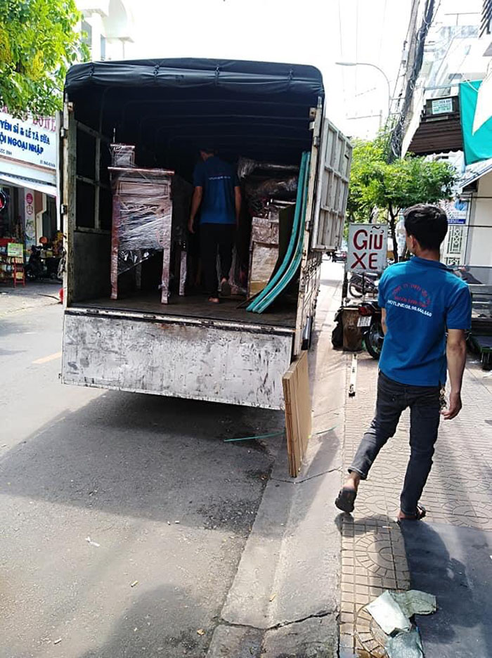 Dịch vụ taxi tải chuyển nhà trọn gói TPHCM tại Thành Tâm