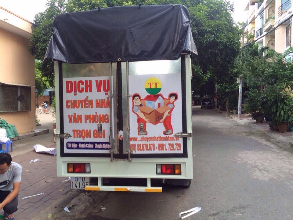 Xe tải cung cấp dịch vụ chuyển nhà Thành Tâm tại TPHCM