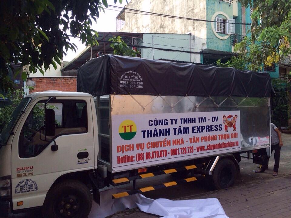 Xe tải cung cấp dịch vụ chuyển nhà Sinh Viên tại Thành Tâm Express